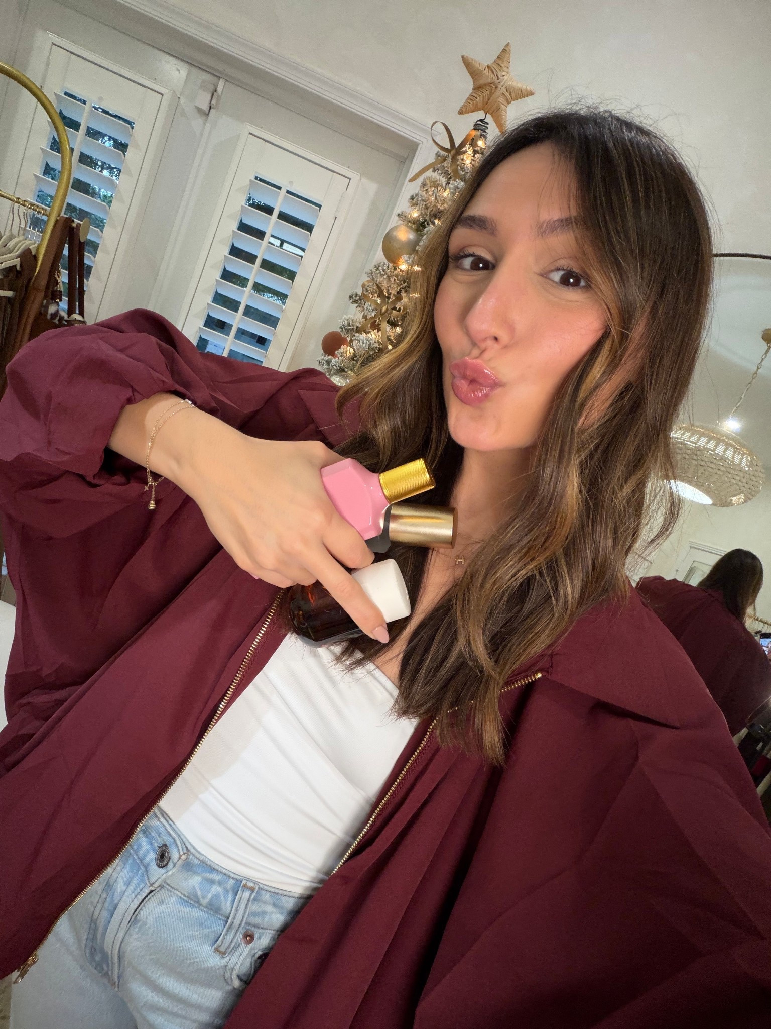 The @Sephora Fragrance For All Event is here for Beauty Insider Members! Now through 12/24, use the code SAVESCENTS (1x use only!) to get 20% off all full-sized fragrances 1oz or larger! I’m so excited because Sephora has always been my go-to store for all things fragrance (and beauty, for that matter). This is my favorite time of the year to stock up on my go-to fragrances, try new ones and get mists to gift to my besties! The Beauty Insider Member program is free to sign up and perks of the program include: free shipping and returns, birthday gifts and so much more! Also, enjoy FREE same day delivery with the code QUICKGIFTS. This is my FAVORITE way to get my Sephora items and they’re offering it to you for FREE to make the gifting season that much easier (plus, I’m sure all my last minute shoppers will appreciate this). Linking my faves for you here! #sephorapartner #sephorahaul 