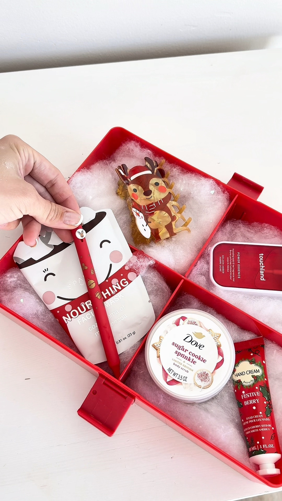 Holiday plastic gift boxes/ snacks boxes from Target this holiday season with a bow, it comes in both red and gold 

#LTKHoliday #LTKSeasonal #LTKGiftGuide

#LTKSeasonal #LTKGiftGuide #LTKHoliday