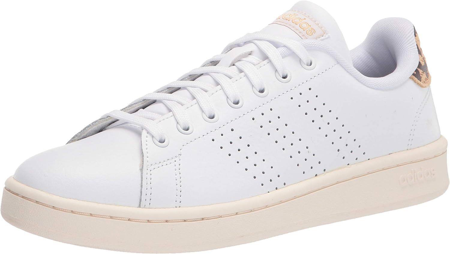 adidas Women's Advantage Sneaker | Amazon (US)