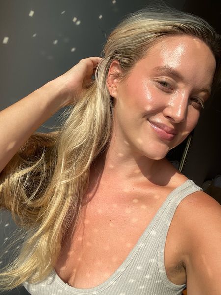 Glowy base routine made easy with 3 products. Lightweight for summer too!

#LTKFindsUnder50 #LTKBeauty