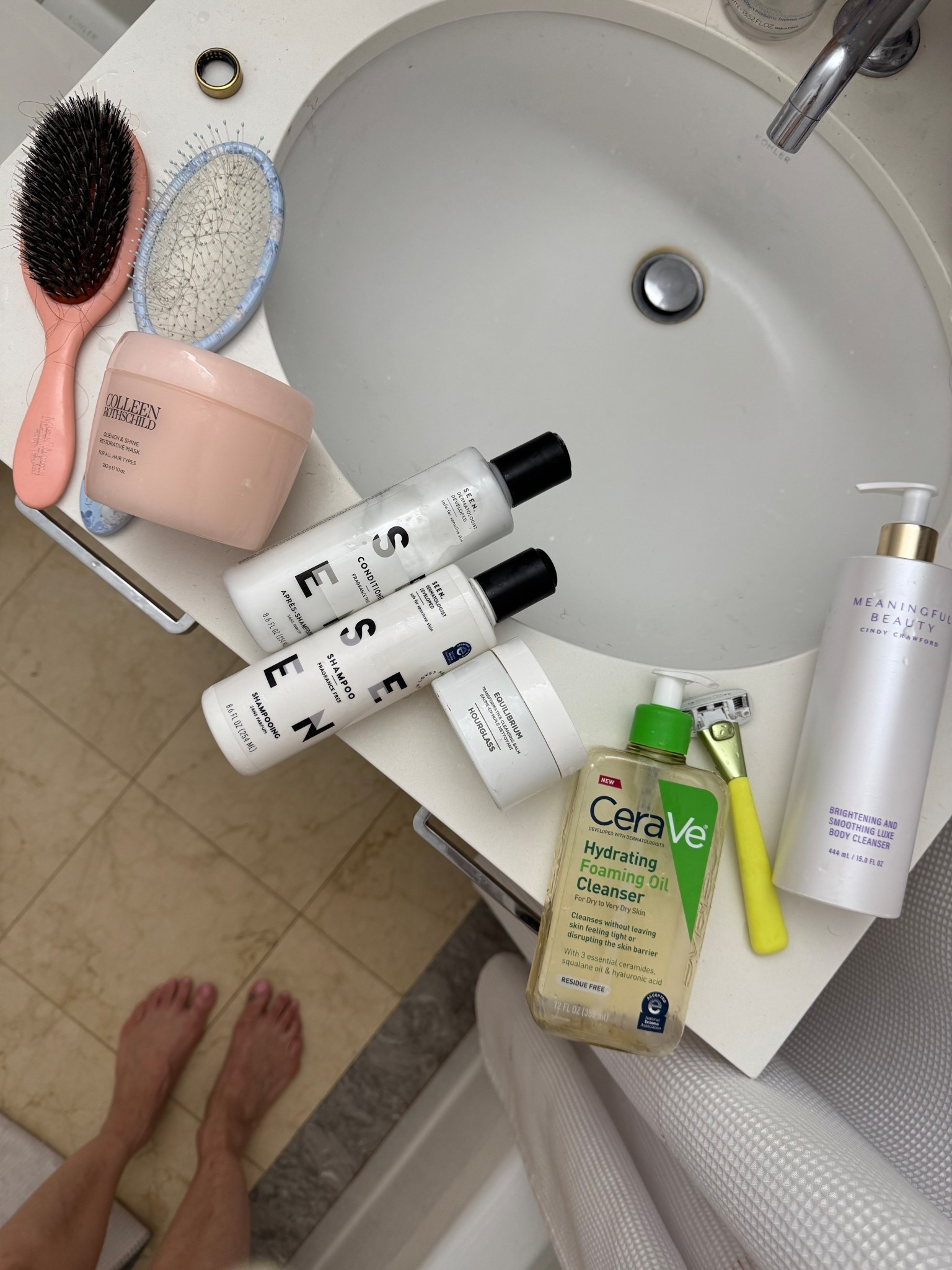 everything shower lineup 

#LTKBeauty #LTKOver40 #LTKFindsUnder100