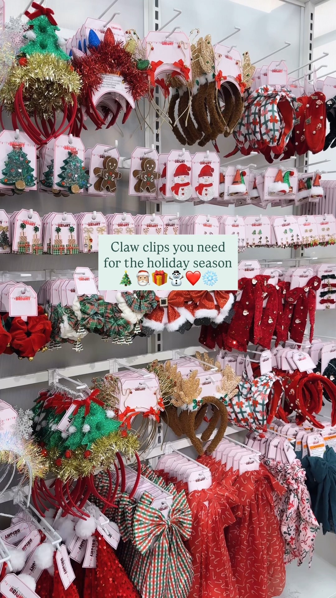 Holiday claw clips at Target 🎄🎅🏼⛄️❄️❤️

#LTKBeauty #LTKHoliday