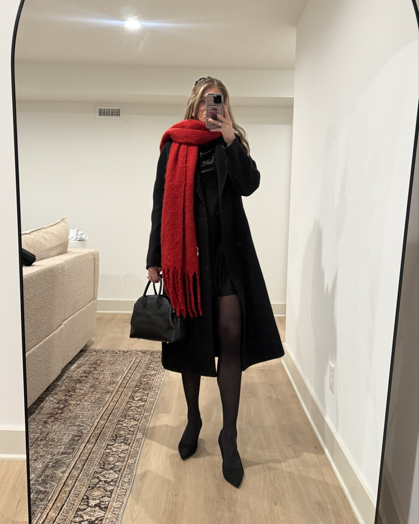Medium in dress for bump 
Medium tall in wool coat. Already runs oversized but I sized up for thick layers


Aritzia, LBD, satin dress, holiday dress, black dress, bump friendly, tall girl friendly, holiday party outfit 

#LTKBump #LTKHoliday #LTKTall