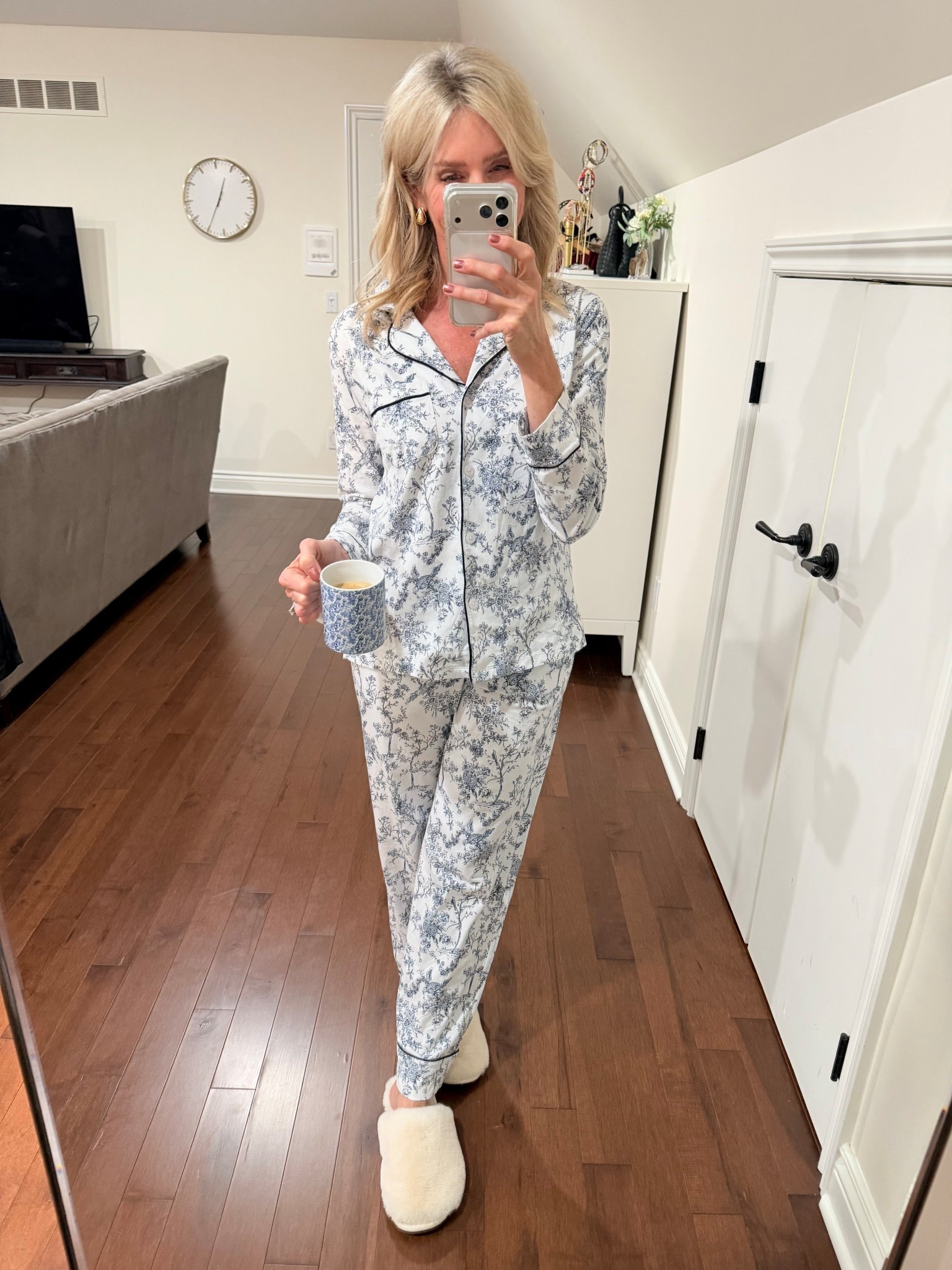 My cozy morning routine that makes me happy. The pjs are pricey but absolutely worth it, they are so comfy, it’s crazy! Fit is true to size.

#LTKselfcare #LTKOver40 #LTKdayinmylife