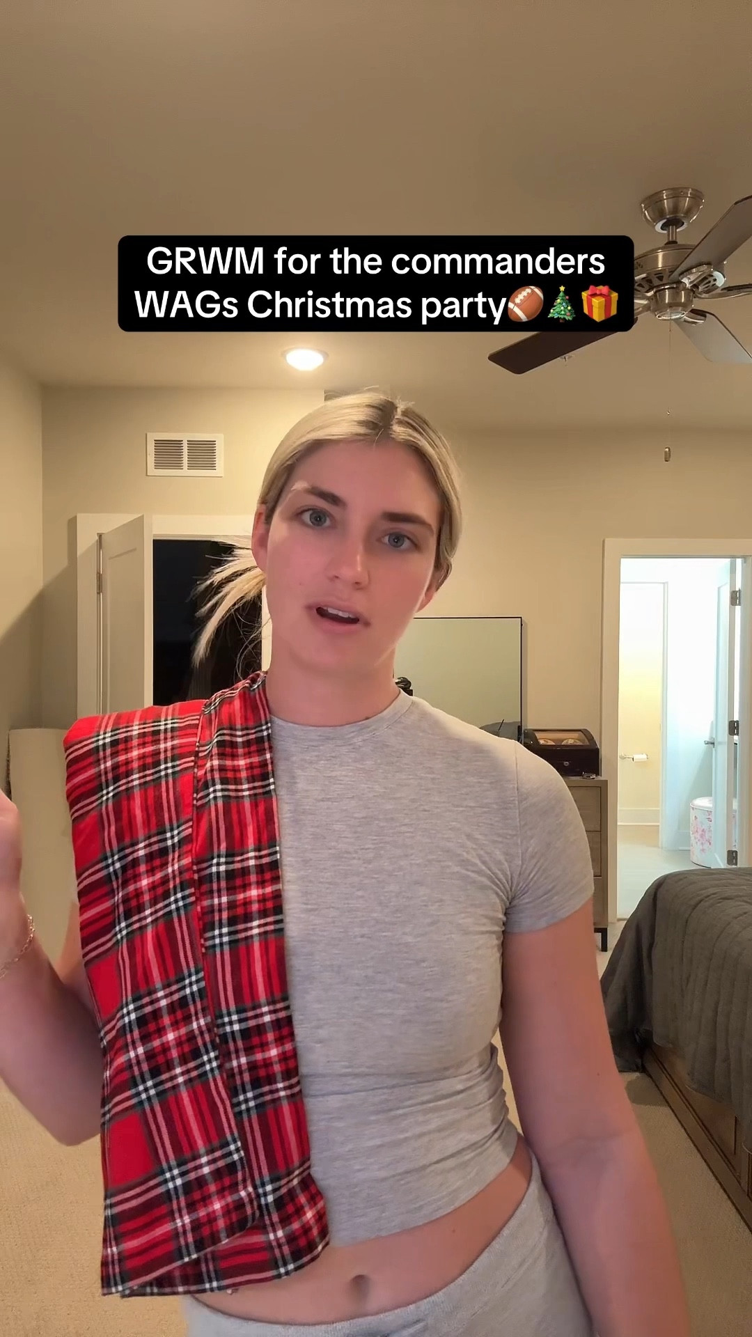 Get ready with me for the Commanders’s wax Christmas party🏈🎄🎁


NFL wife, makeup, GRWM, Huda, beauty, easy bake duo, no foundation makeup, clean girl makeup

#LTKBeauty #LTKHoliday #LTKgrwm