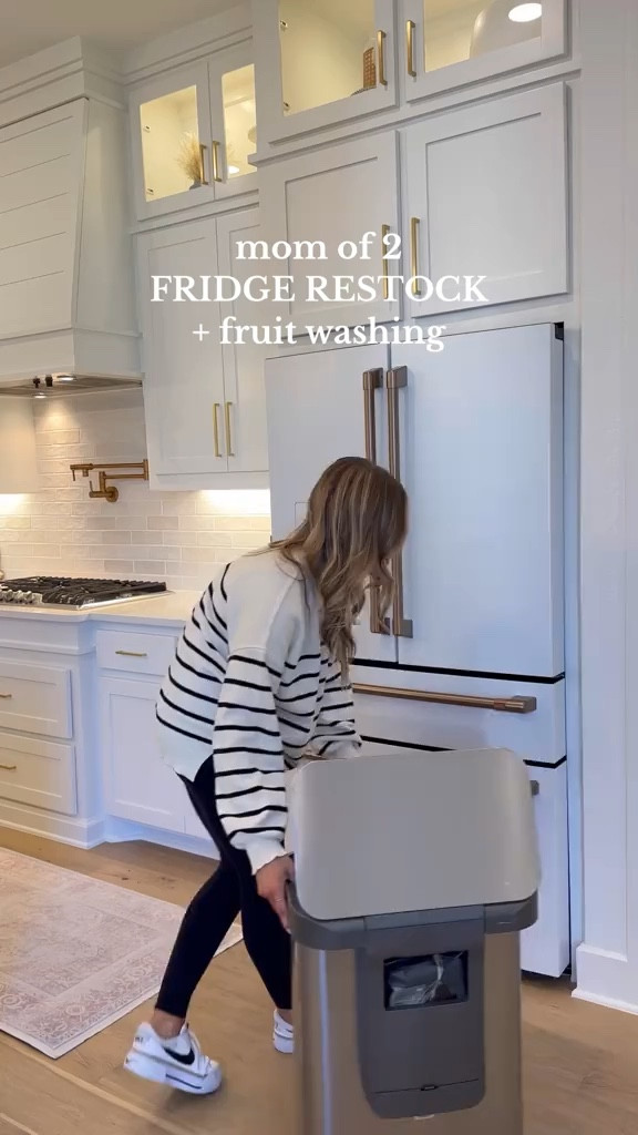 Fruit washing + Fridge Restock 💕 

#LTKsalealert #LTKhome #LTKVideo