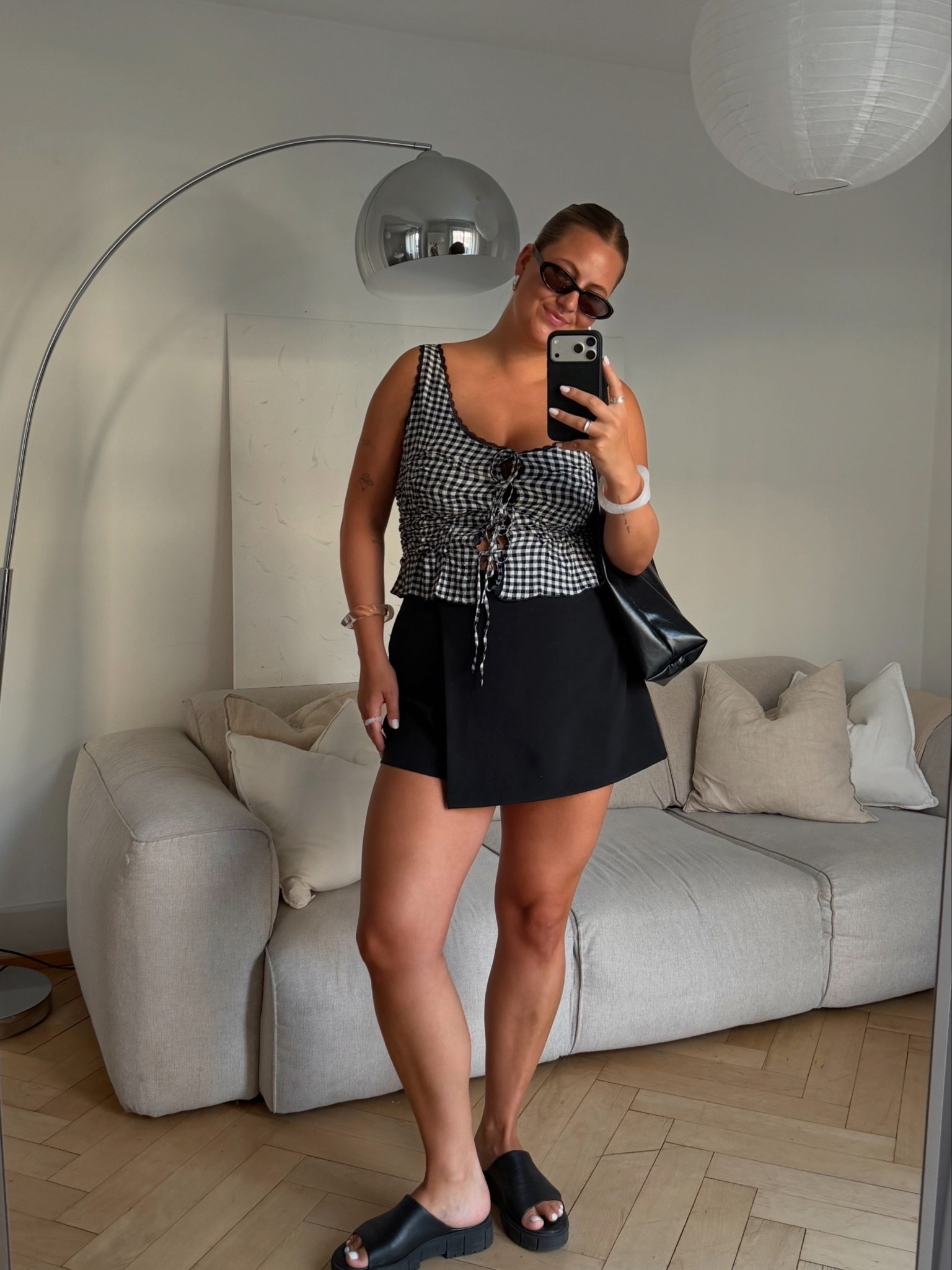 some inspo for uu <33 

top: zara 
skort: h&m 
bag: evend&odd 
shoes: tamaris
sunnies: yourturn

#LTKdayinmylife #LTKgrwm #LTKootd
