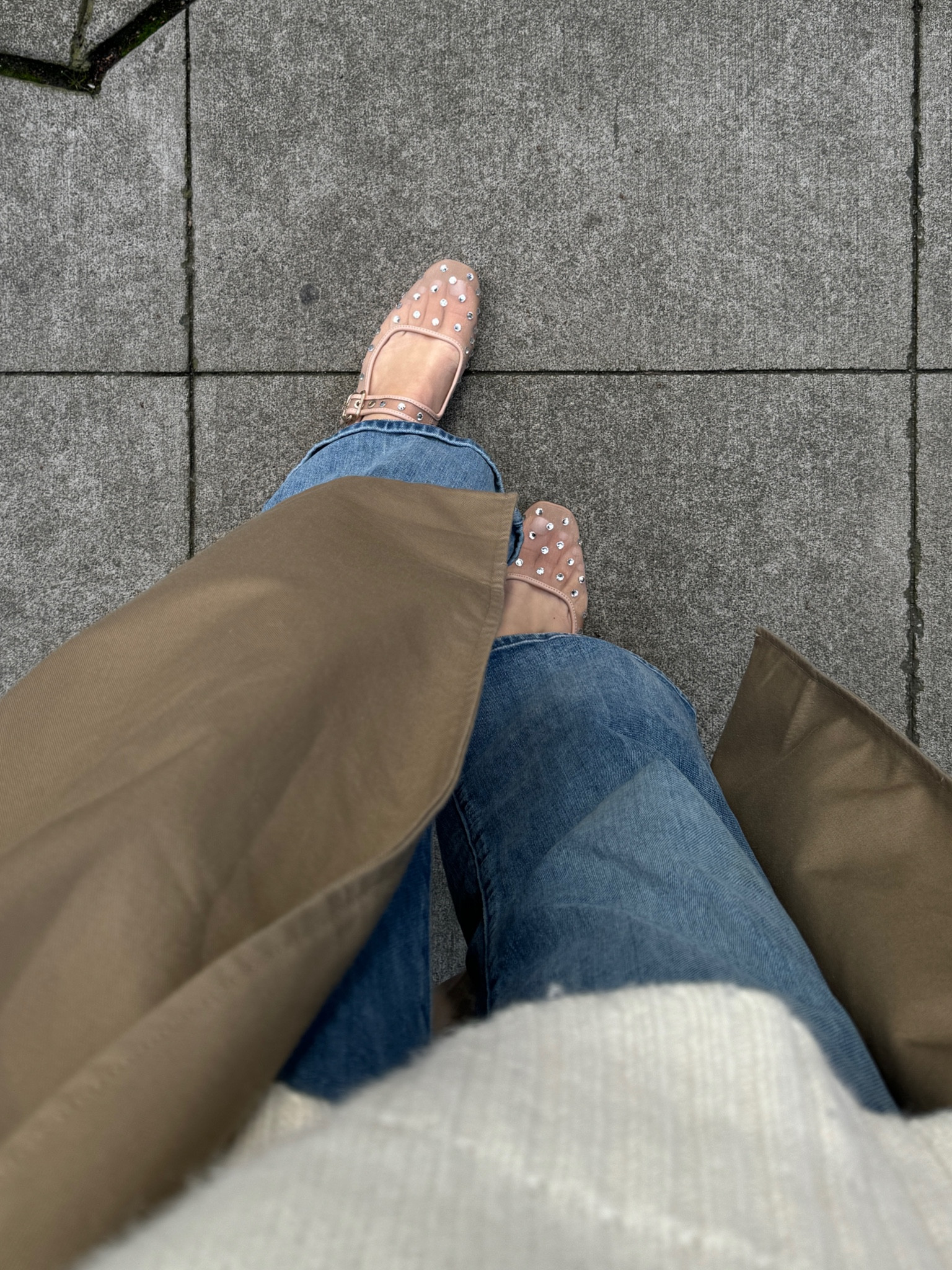 The perfect sparkly spring flat!

#LTKstyletip