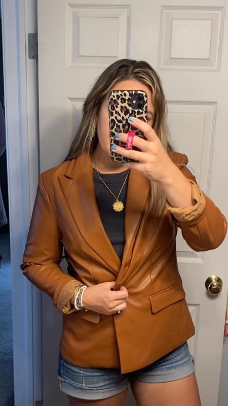 The CUTEST and most affordable faux leather blazer for fall! Love the brown! Comes in Black and Tan as well. Under 50! True to size! Forever 21  

#LTKunder50 #LTKworkwear #LTKstyletip