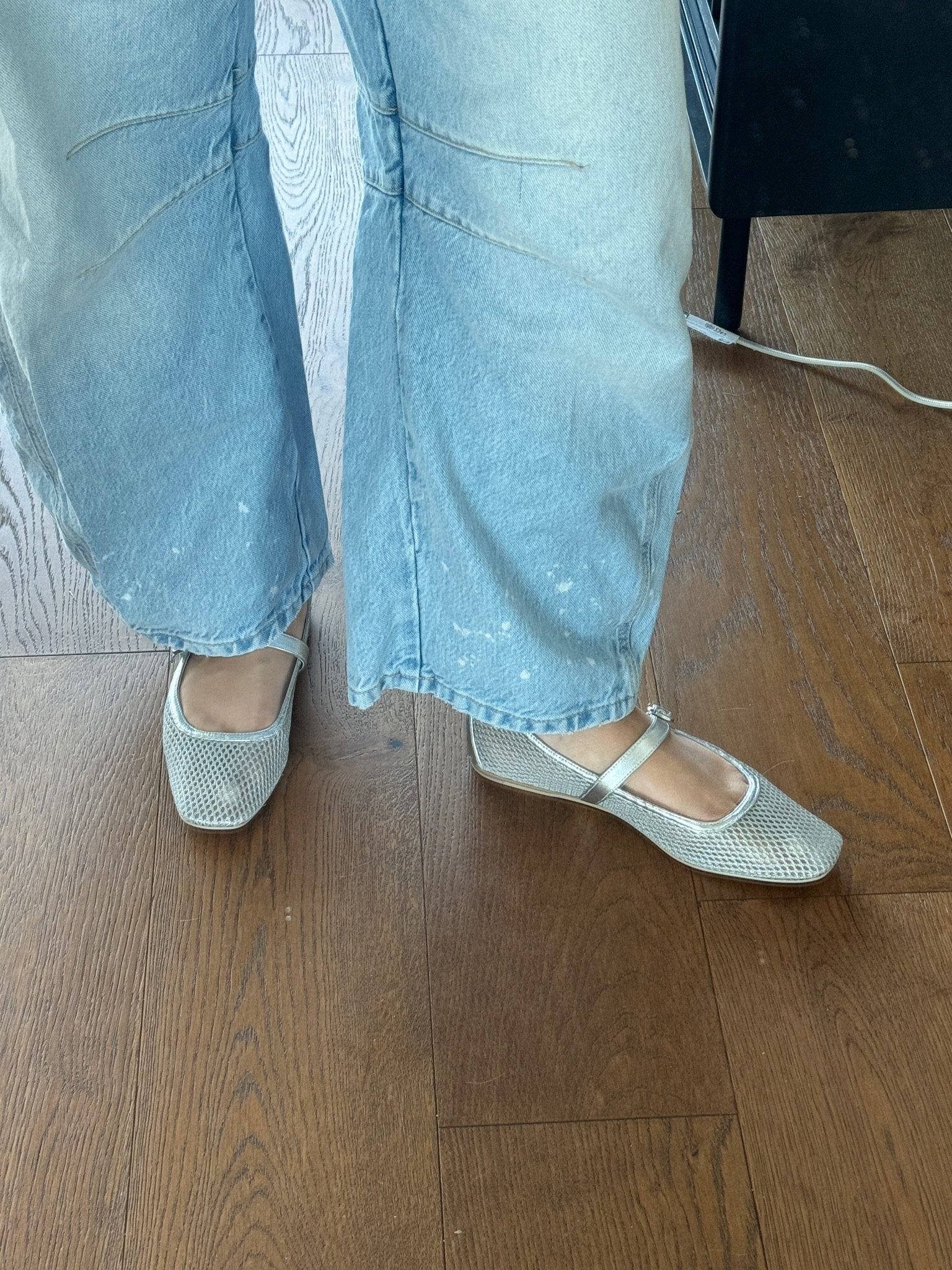 the cutest dolce vita flats and they’re actually comfortable 😮

#LTKStyleTip #LTKU