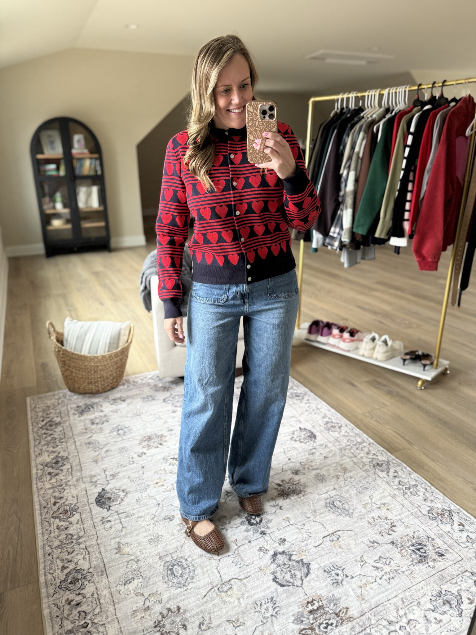 Valentine’s looks from Walmart! 
Sweater 
Cardigan 
Athletic pants
Denim 


#LTKootd #LTKmomlife #LTKgrwm