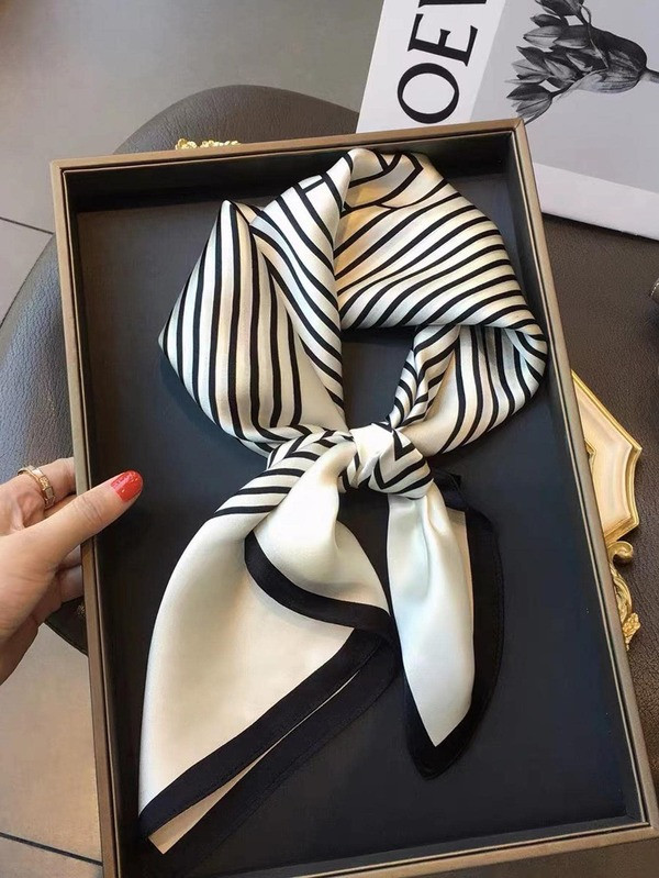Women Striped Print Fashion Bandana, For Decoration | SHEIN