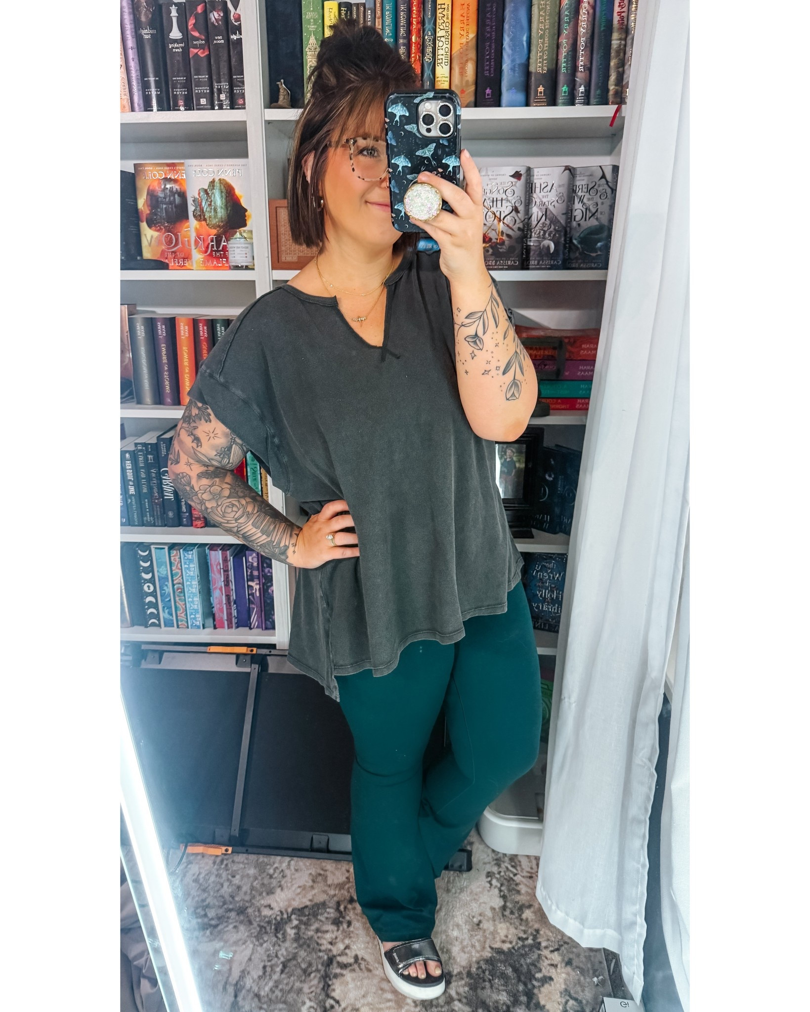 Comfy, flowy, and totally lived-in—this Aerie top is everything for chill days and errand runs. Styled it with my fave cozy flares for that effortless look! #AerieFinds #OOTD #CasualStyle #LTKStyle #LTKCurves #MidsizeStyle #AerieReal #ComfyCute #OutfitInspo #BookishStyle #MomStyle #EverydayOutfit #FallStyle #StyleForDays #AerieVibes #LTKOutfit #RealOutfitRealMe 

#LTKSaleAlert #LTKFindsUnder50 #LTKMidsize