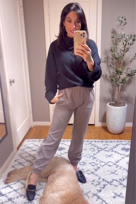 These new Abercrombie YPB neoknit joggers are 10/10! Wearing XS. Comes in 8 colors! Regular and short lengths available. The material reminds me of Spanx Air Essentials. Select colors on sale now!

#LTKfindsunder50 #LTKover40 #LTKfitness