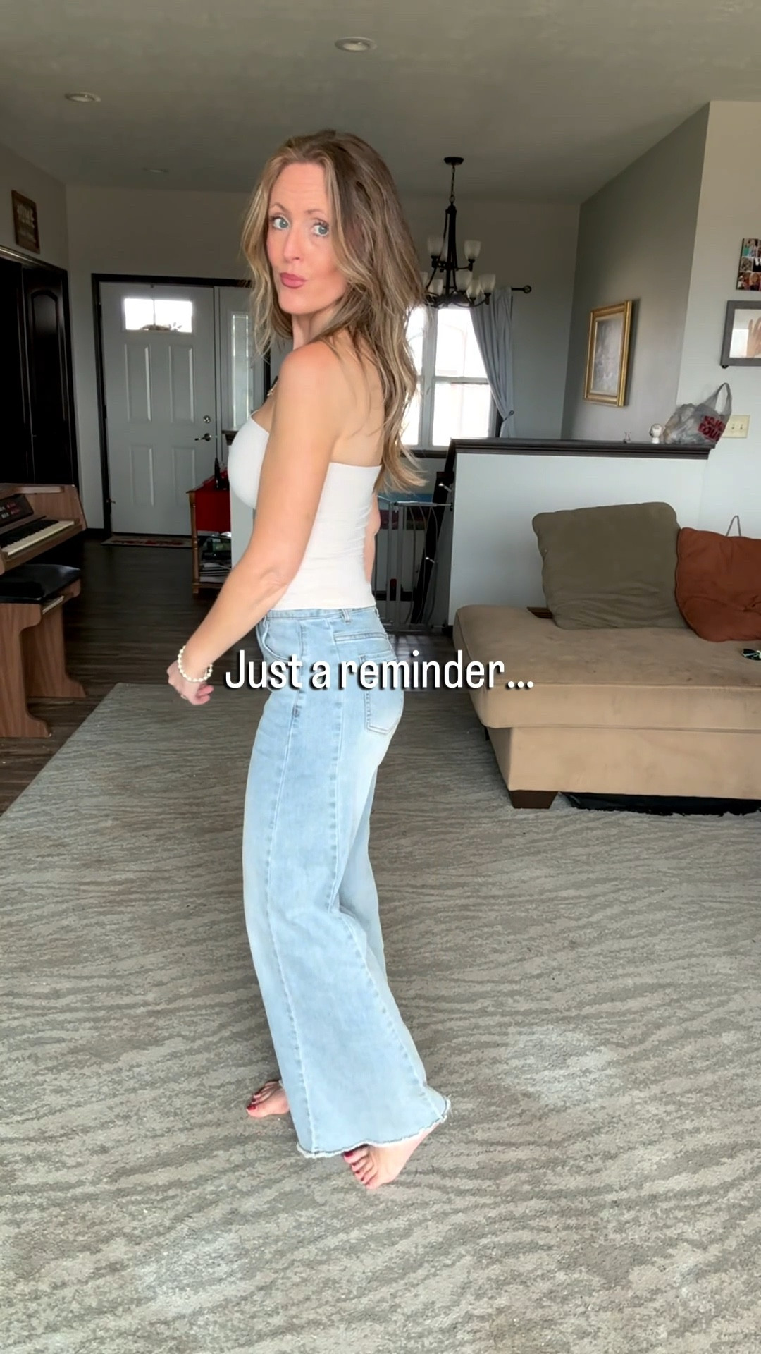 Just a reminder… you don’t need to spend a fortune to feel put together 💁🏼‍♀️✨

These pieces = simple, chic, and on repeat.

Would you wear this look—yes or no?! 👇

affordable fashion, budget friendly outfits, everyday style, casual chic outfit, spring outfit ideas

#AffordableStyle #EverydayOutfits #MomStyle

#LTKgrwm #LTKootd