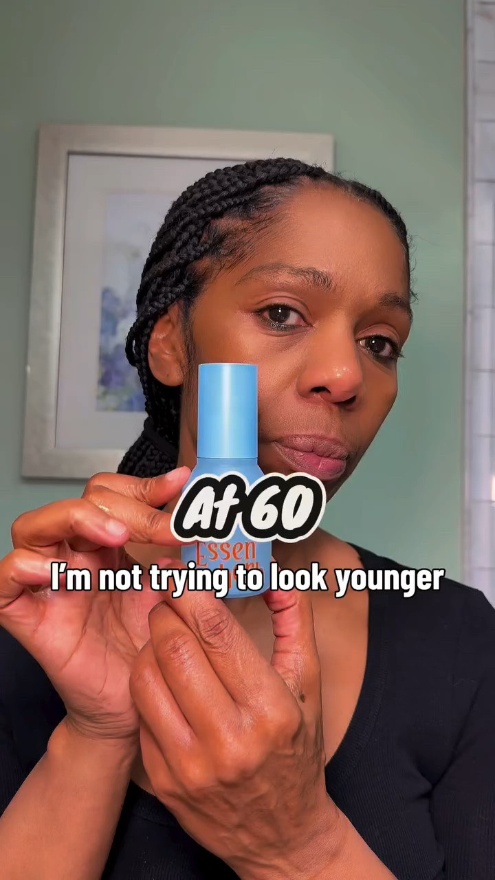 At 60, I’m not chasing younger… I’m choosing healthy, glowing skin that feels good naturally. ✨

This @essenherb Deep Core Hydra Ampoule has been giving my skin the hydration and glow I love. Since I don’t wear a lot of makeup, I love keeping my skin looking fresh, healthy, and natural.

And the best part? No filters… just me. 💙

@essenherb_global @stackinfluence

#ad #essenherbpartner #essenherb #hyaluronicacidserum #hydratingserum hyaluronicacidmoisturizer skinbarrierserum faceserum kbeautyserum purehyaluronicacidserum