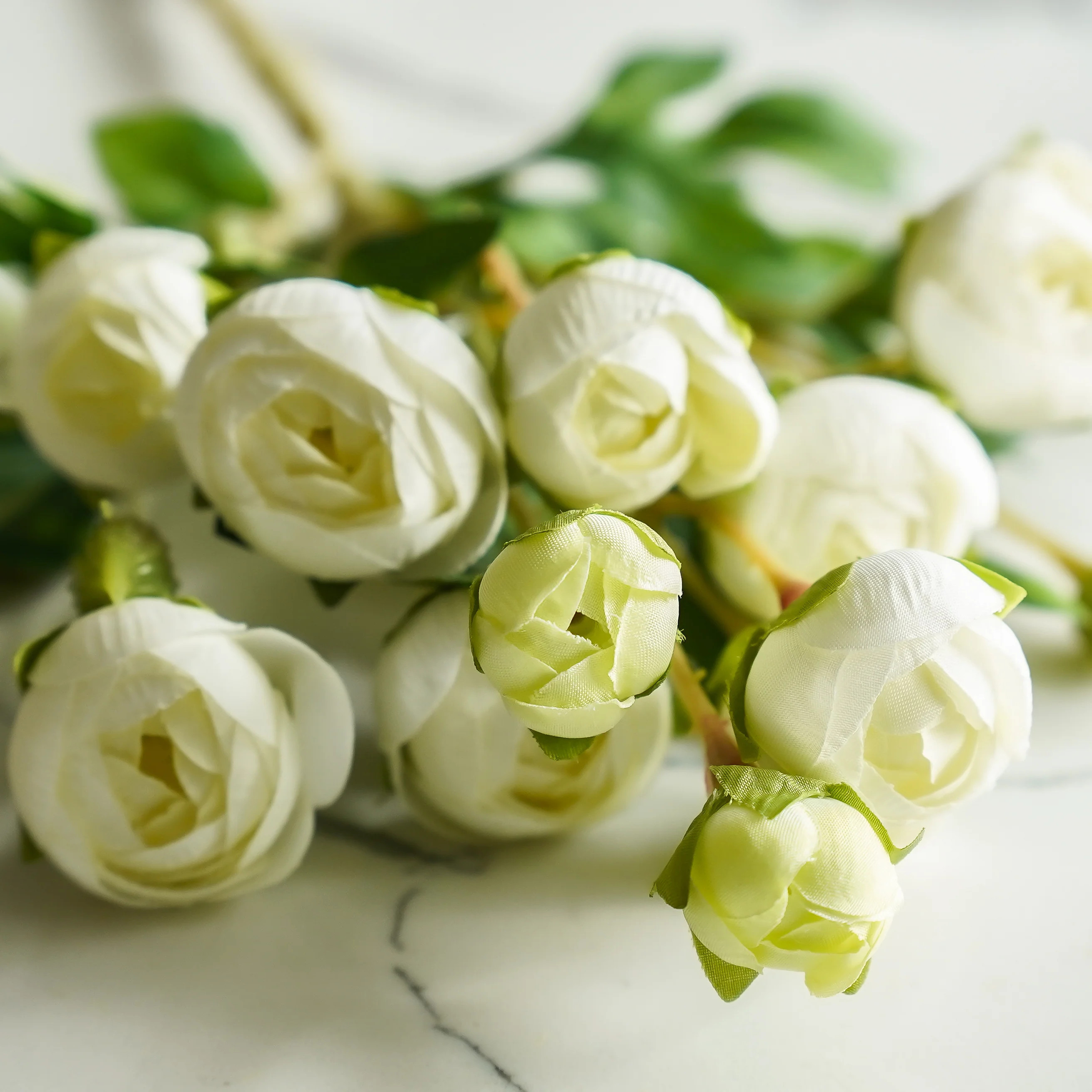 Mini Ranunculus Spray | White | MJHome
