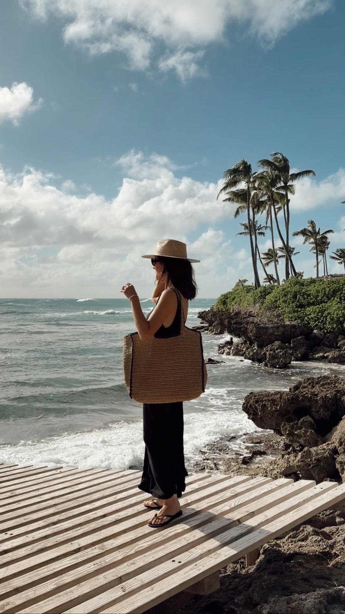 I’m just shy of 5-7” wearing the size small dress and I’m loving this tote bag from Target! #stylinbyaylin #aylin #travel #hawaii @Target 

#LTKSwim #LTKTravel #LTKSeasonal