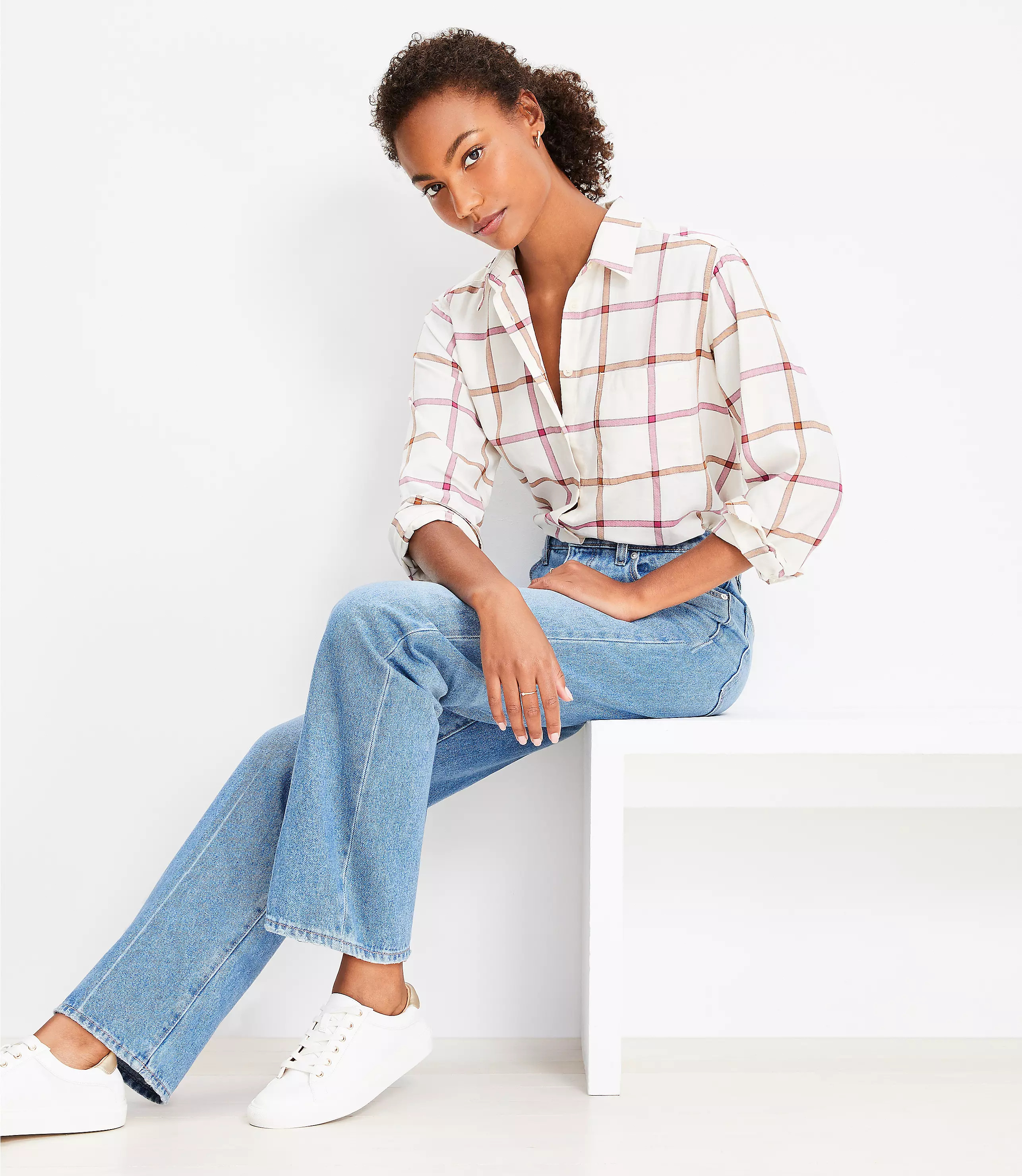 Slouchy Boyfriend Jeans in Light Vintage Indigo Wash | LOFT