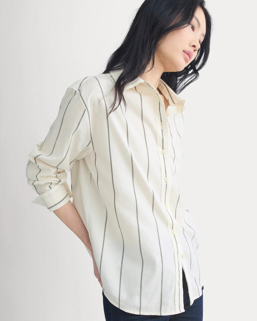 Everyday Shirt in Silky Cotton | Gardenia/Meteorite | Everlane