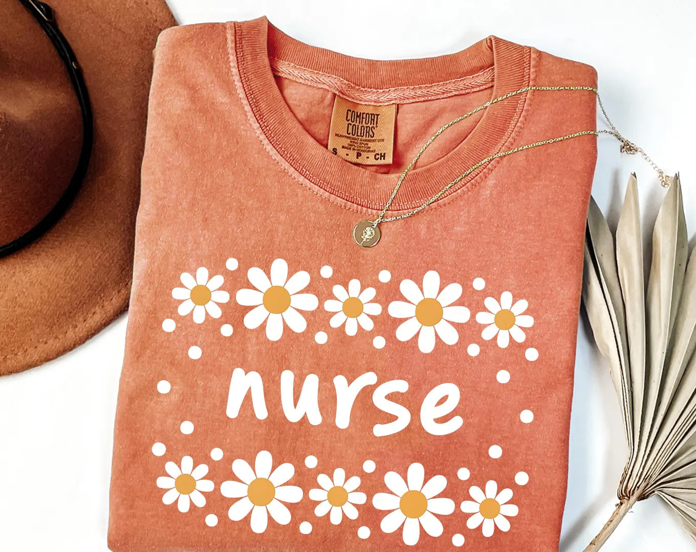 Comfort Colors Daisy Nurse Shirt, Boho Floral RN Nurse Graphic Shirt, Spring Nurse Appreciation G... | Etsy (Global)