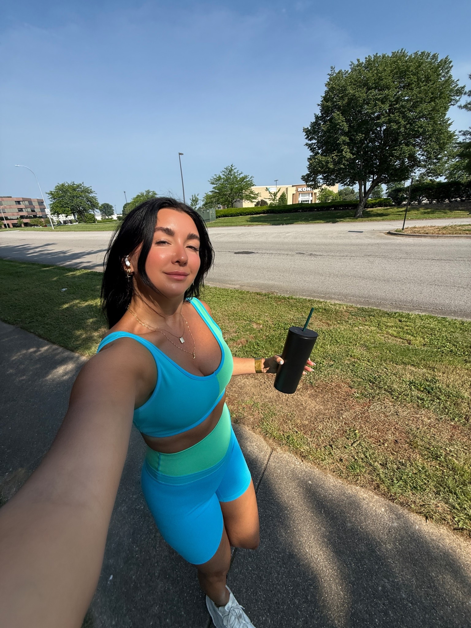 Cutie new summer workout set that Delaney did it partnership with Vitality!  I’m obsessed! I got the leggings too! 

#LTKFindsUnder50 #LTKActive #LTKSummerEdit