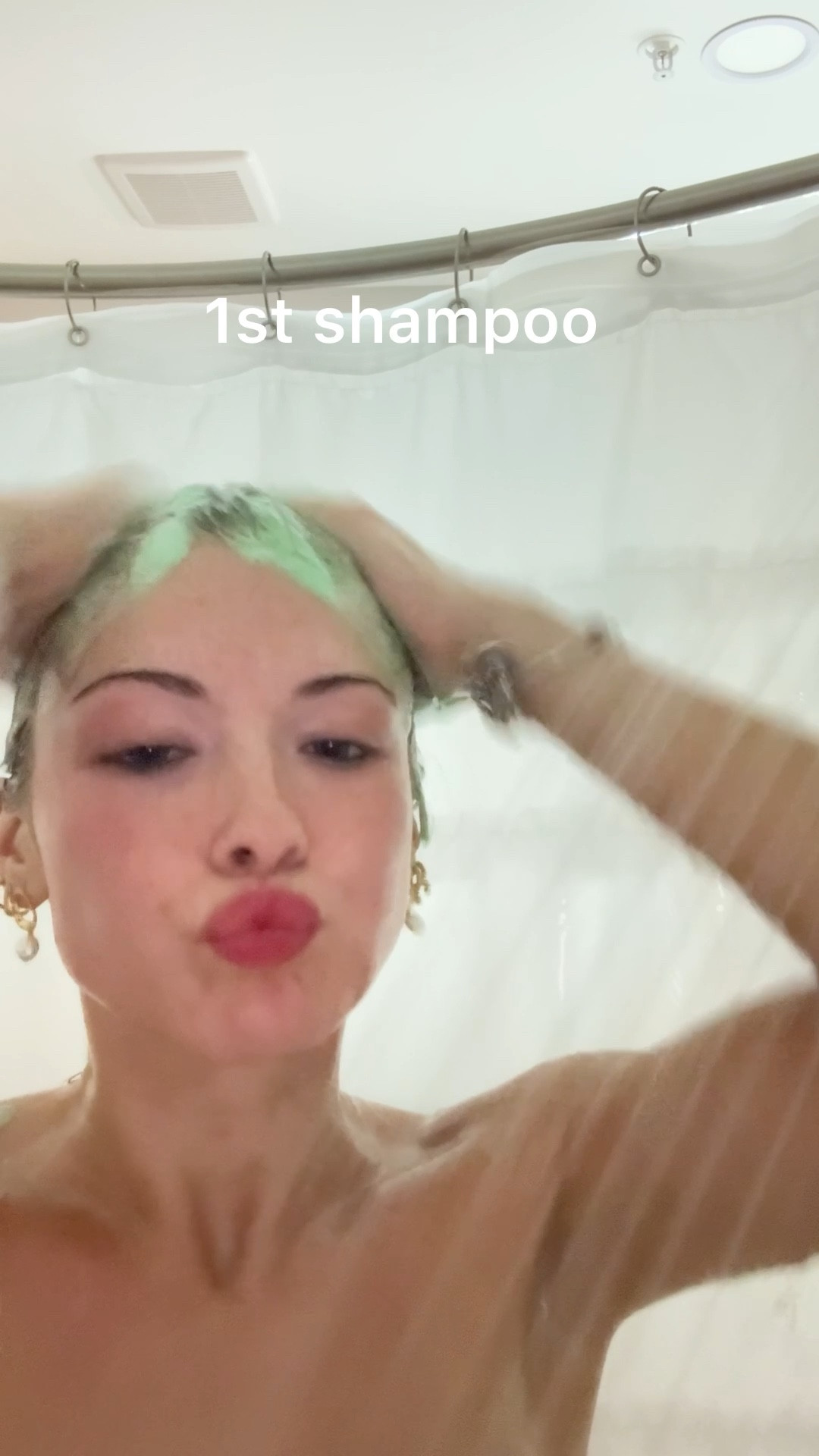 the joker hair wax is so easy to wash out 