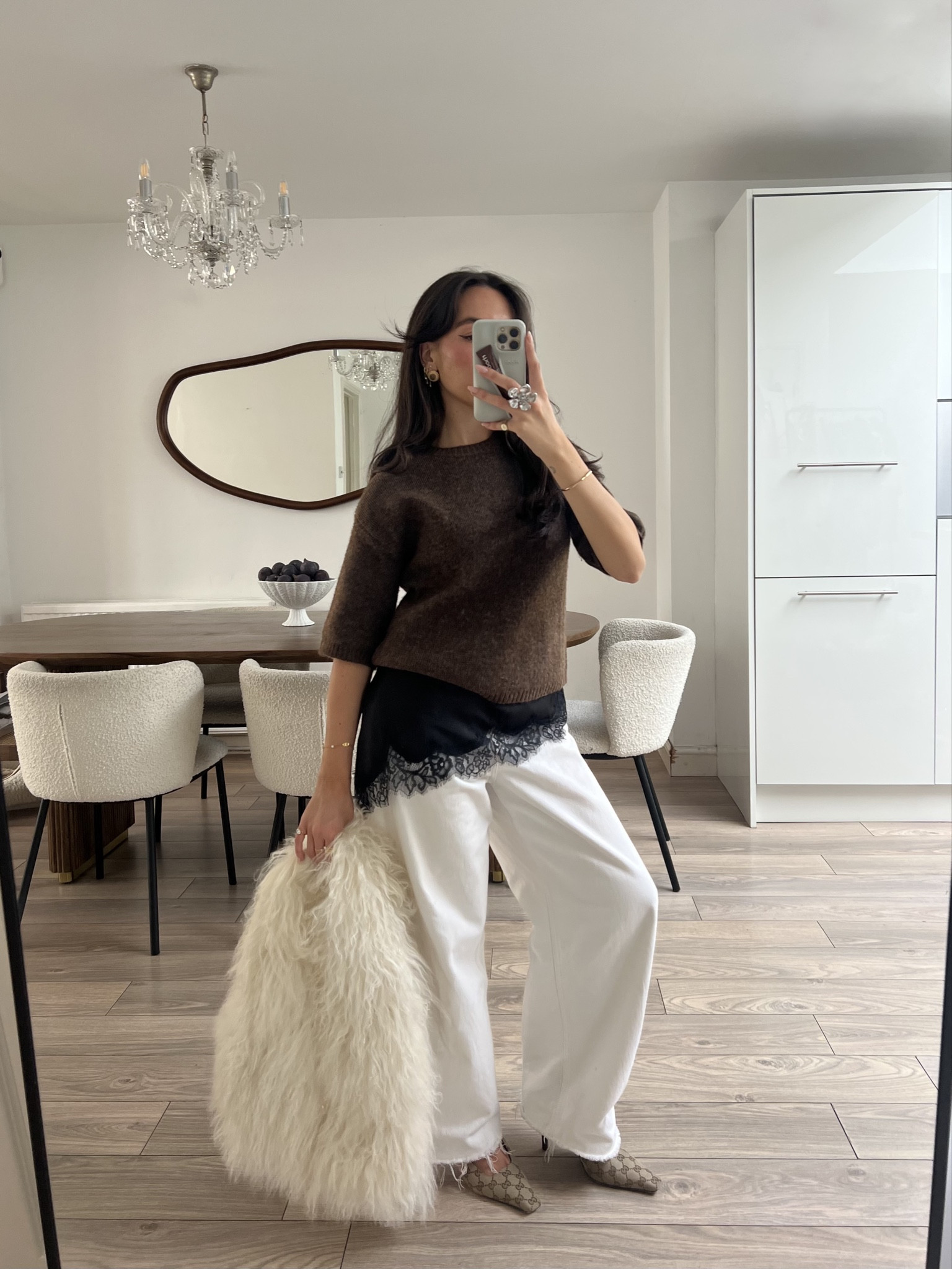 Pre autumn outfits, pretty lavish, zara, barrel leg jeans, lace top

#LTKautumn #LTKjeans #LTKpetite