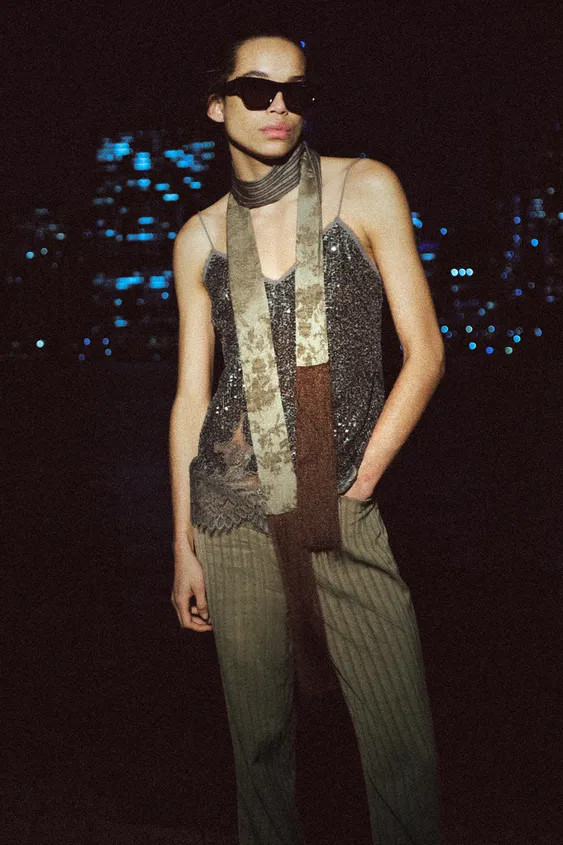 TOP À BRETELLES ET PAILLETTES ZW COLLECTION | Zara US