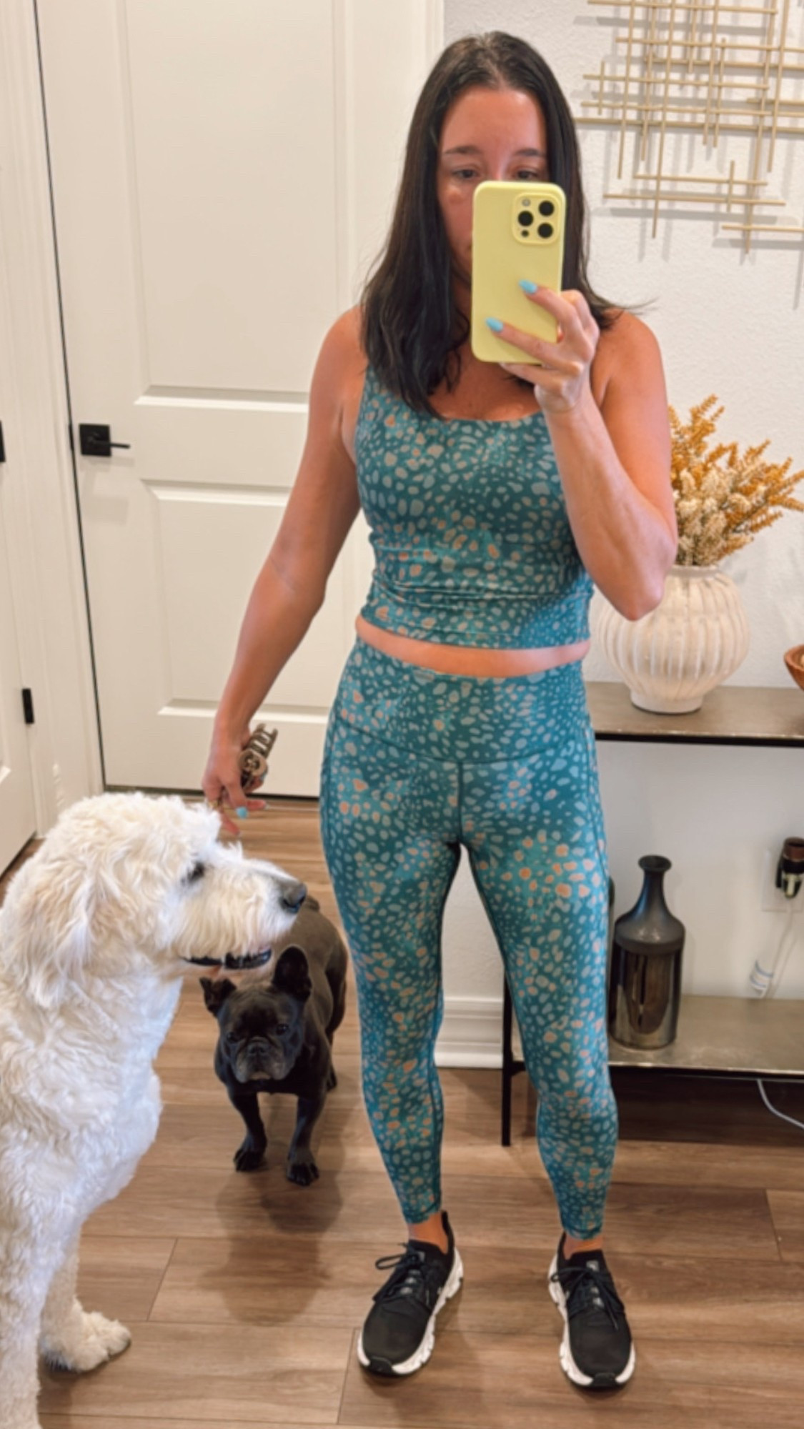 Morning fit check wearing my favorite activewear from @oldnavy! This two piece set is not only functional and comfortable but comes in so many different color combos 

#LTKFindsUnder50 #LTKActive
