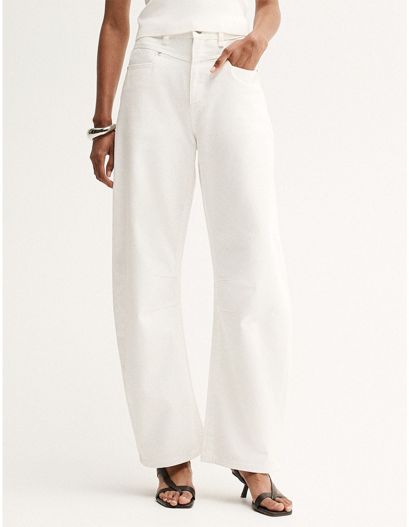 CHELSEA BARREL LEG JEAN | David Jones (Australia & New Zealand)