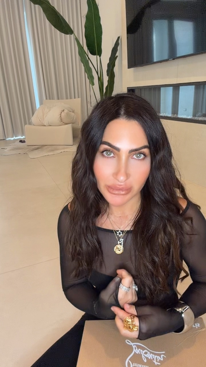 The new #christianlouboutin . #Unboxing  #medollylouboutins 

#LTKgrwm #LTKU #LTKootd