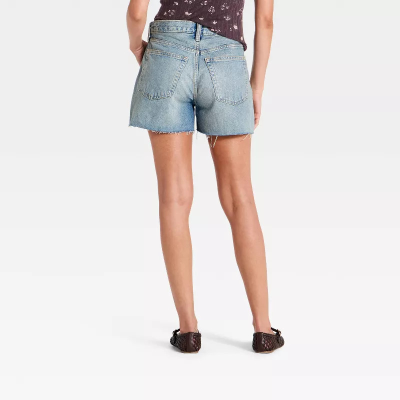 Women's 90s Baggy Shorts 4" - Universal Thread™ Vintage Light Wash 6 | Target