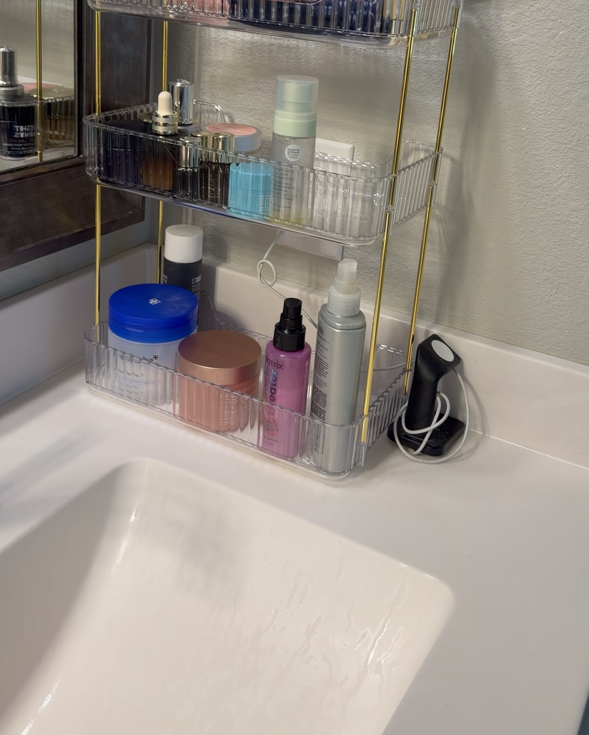 Loveee this bathroom organizer for skin care/ hair products. Makes it soo easy to grab. 🙌💙

#LTKgrwm #LTKHome #LTKdayinmylife