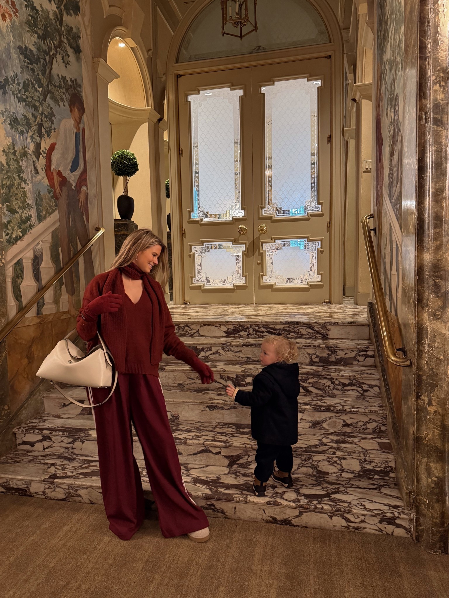 *pants run huge, size down!