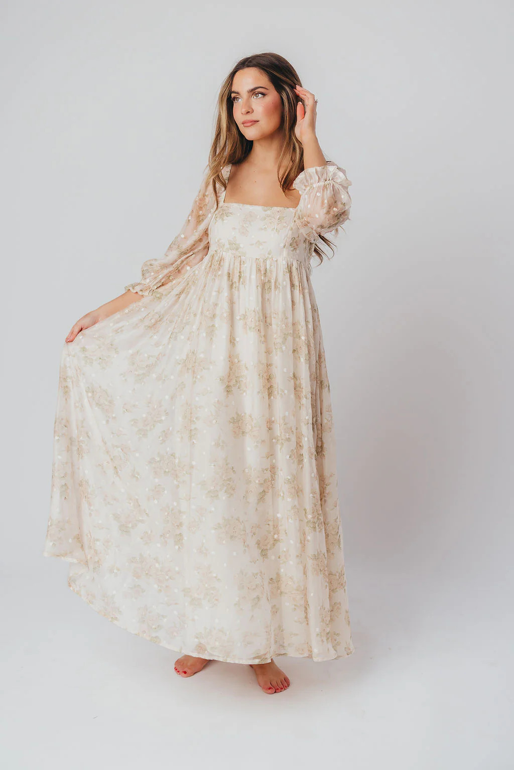 Mona Maxi Dress with Smocking in Cream Floral - Bump Friendly & Inclus | Worth Collective