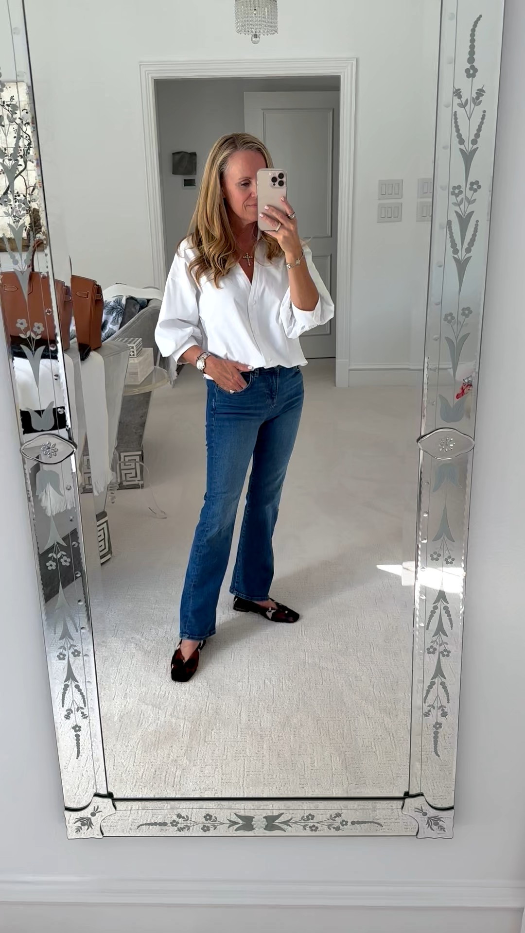 Easily elevate your every day look
@lacanadienneshoes #ad #LaCanadienneShoes #NoCompromise #MadeforLifeinTheCity #LaCandienneSince1987 #CityDry 


#LTKShoeCrush #LTKOver40 #LTKSeasonal