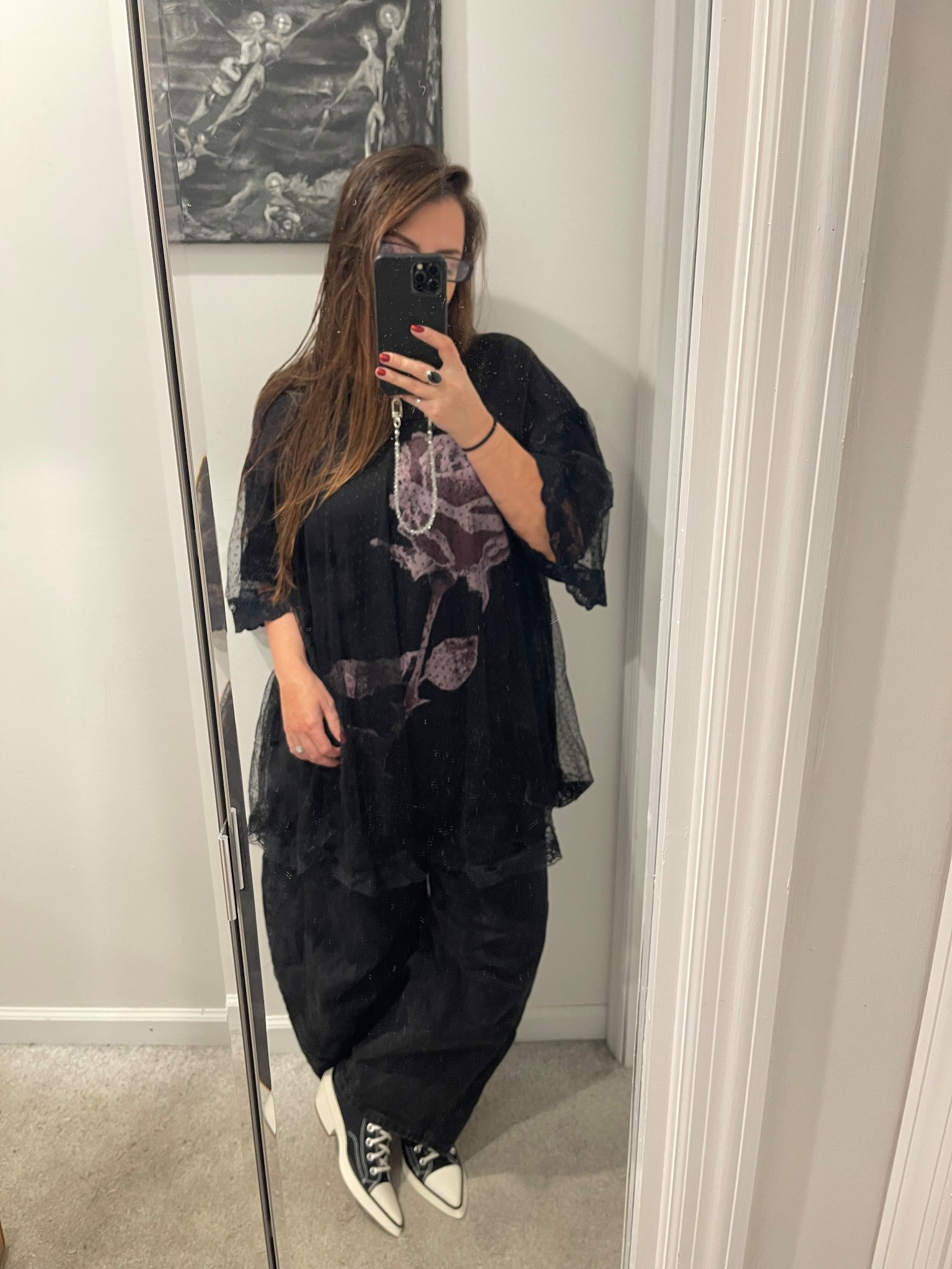 What I’m wearing 🖤🙆🏻‍♀️🥀👢

Shirt: size small (very oversized; you can size down 1 or 2!)

Converse: wearing 6.5; definitely TTS as I’m usually a size 6. I went up so I could wear a thicker sock if I wanted! 

#LTKdayinmylife #LTKmorningroutine #LTKootd