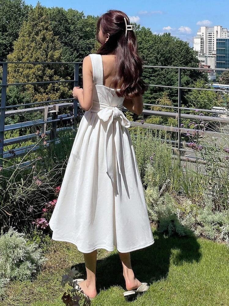 DAZY Women's Back Tie Sweetheart Neck Sleeveless Dress | SHEIN USA | SHEIN