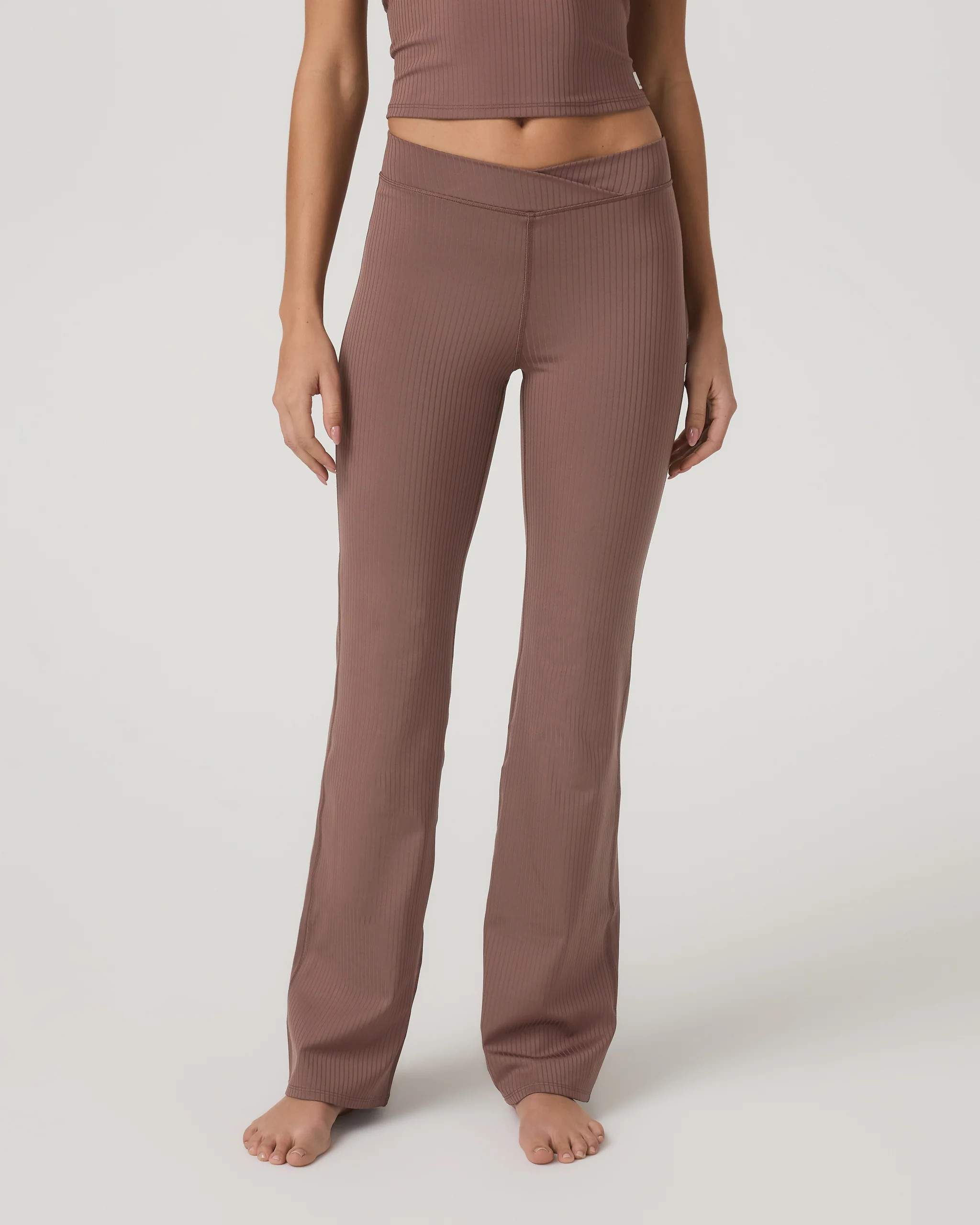 Inversion Rib Slim Flare | Vuori Clothing (US & Canada)