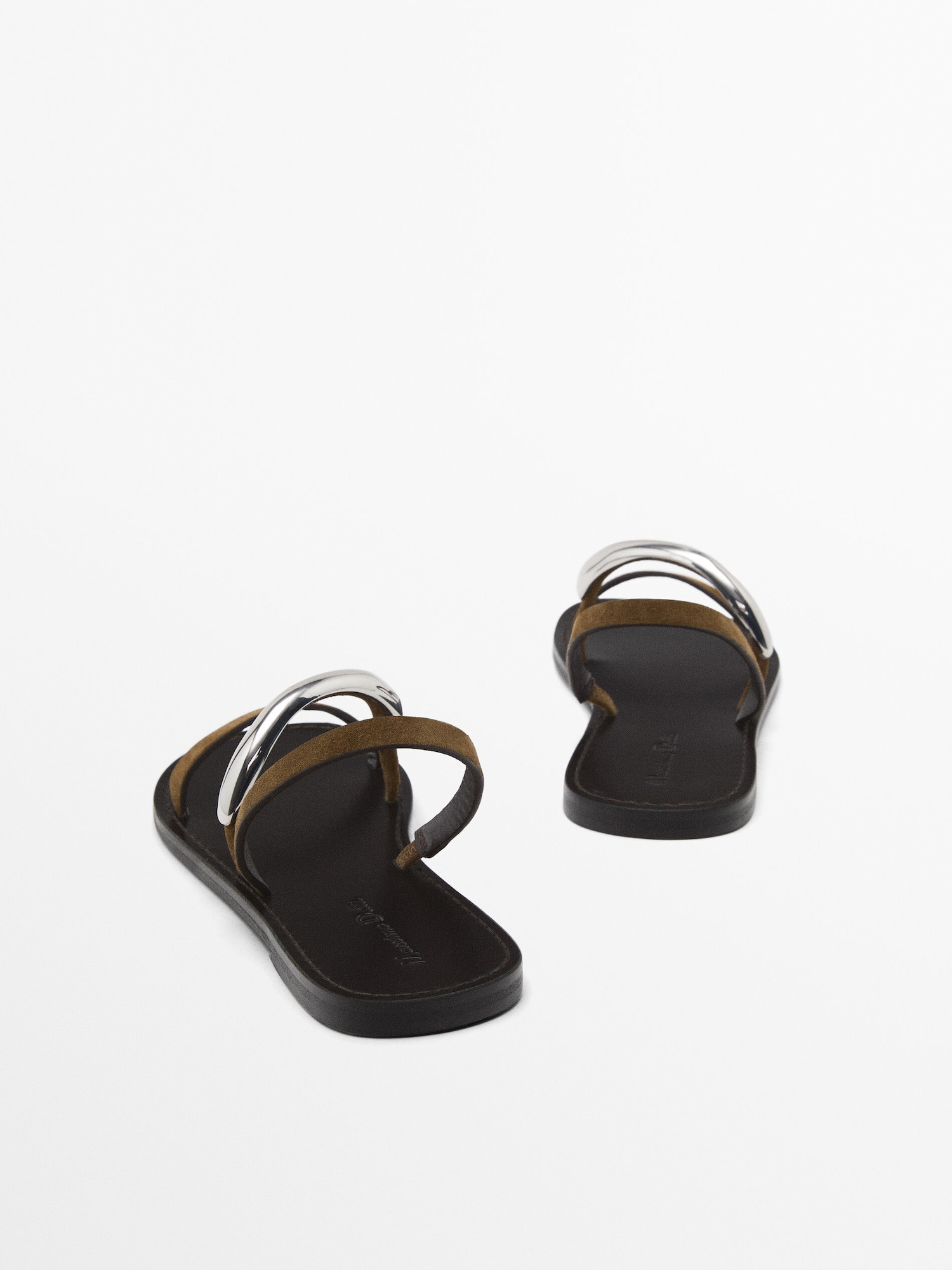 Flat sandals with metallic embellishment | Massimo Dutti US