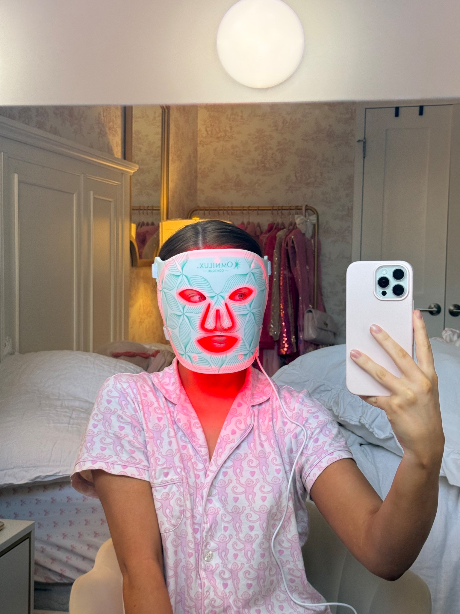 Red light mask❤️💡 works best if used everyday. This is def an investment for your skincare routine but have loved the improvement I have seen within my skin!🫶🏼

#LTKOver40 #LTKBeauty