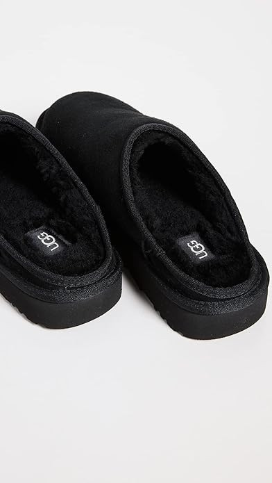 UGG Men's Classic Slip On Slipper | Amazon (US)