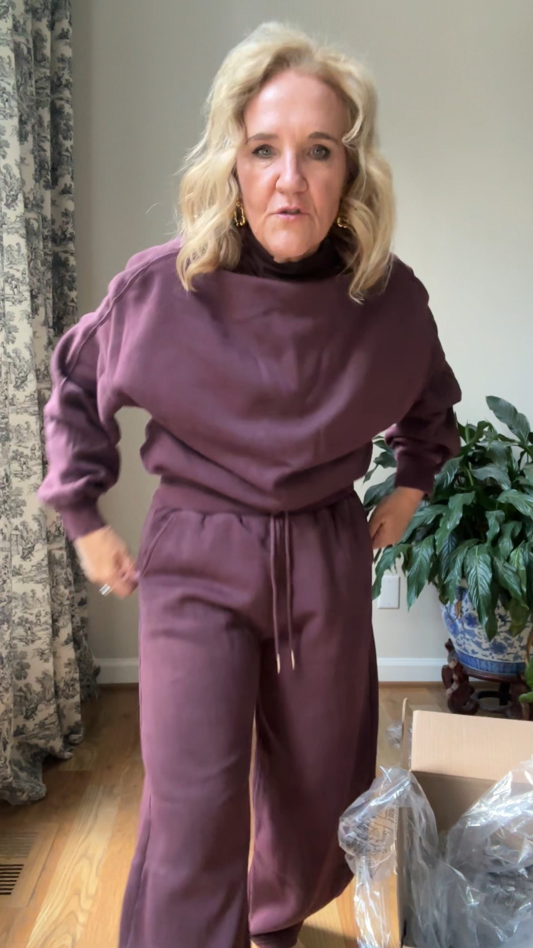 Sunday sweatpants and sweatshirt from Abercrombie. These are pretty modern. Love the feel of these sweats. They’re almost sueded. Size medium short in the barrel sweats size small in the top  

Linking what else I bought too  

#LTKOver40 #LTKFindsUnder100 #LTKautumn