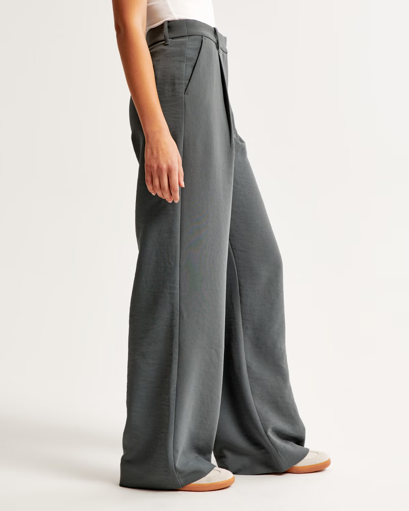 Premium Crepe Tailored Ultra Wide-Leg Pant | Abercrombie & Fitch (US)