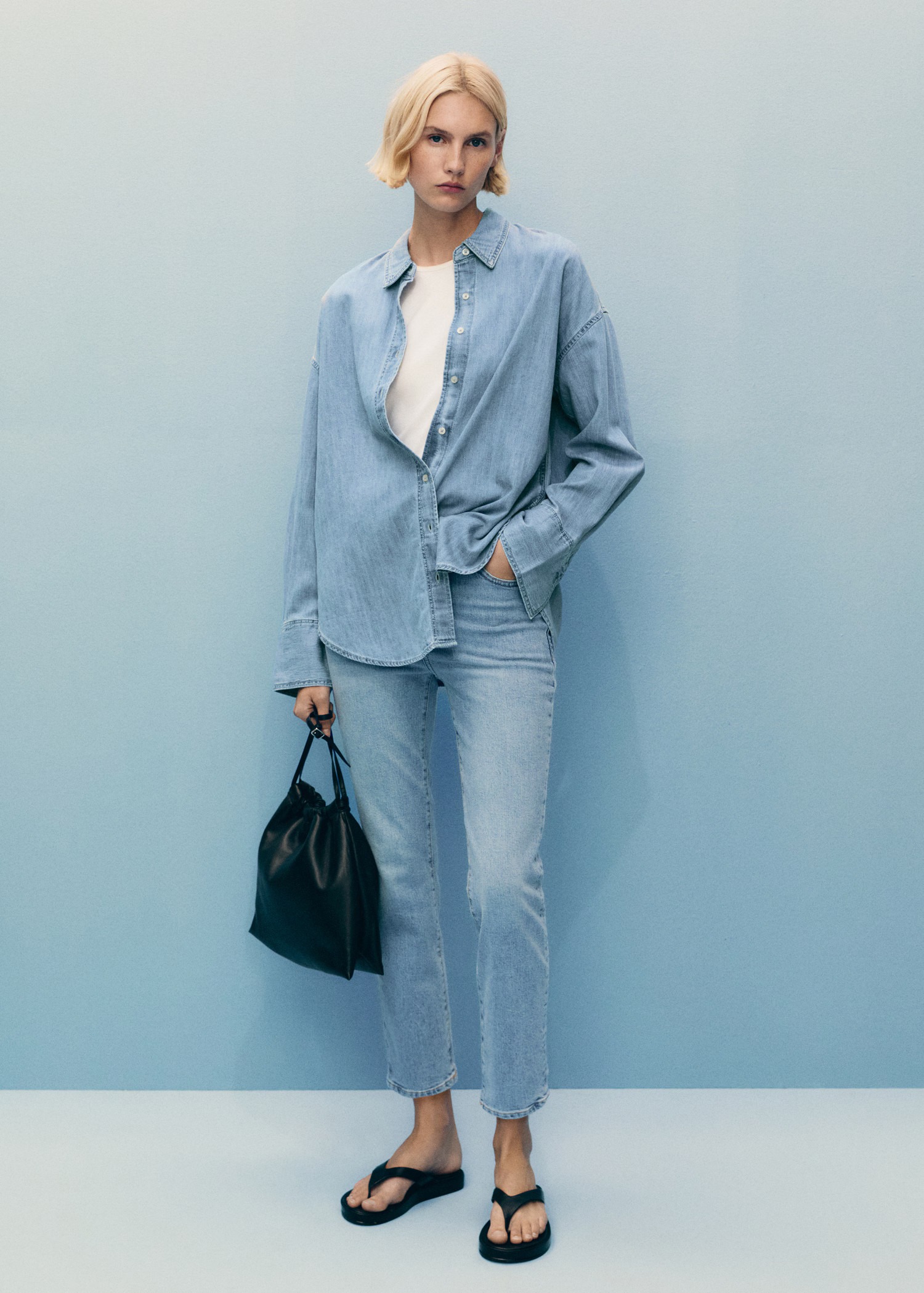 Claudia slim-fit cropped jeans - Women | MANGO United Kingdom | MANGO (UK)