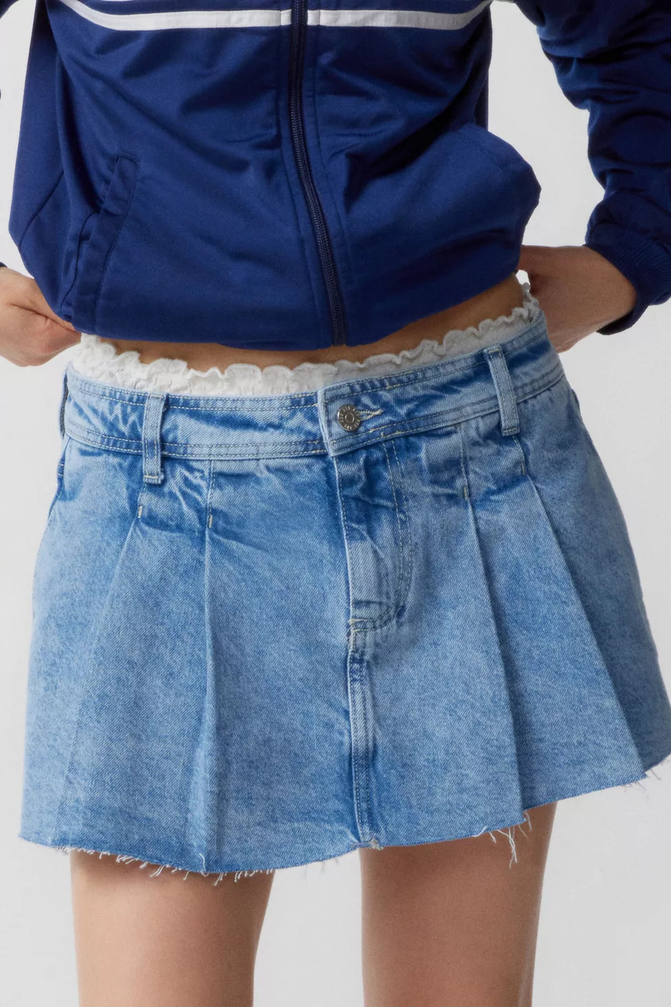 UO Mia Denim Pleated Skort | Urban Outfitters (US and RoW)