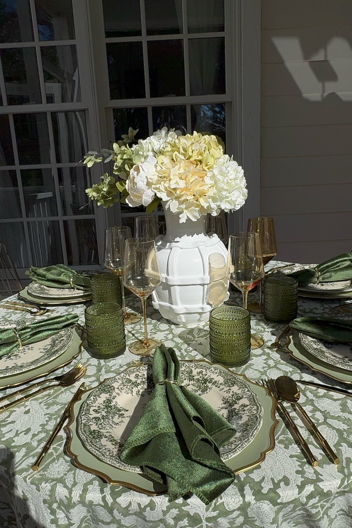 It’s all about the details!! Shop my full dining look all on amazon! 

#LTKSeasonal #LTKParties #LTKHome