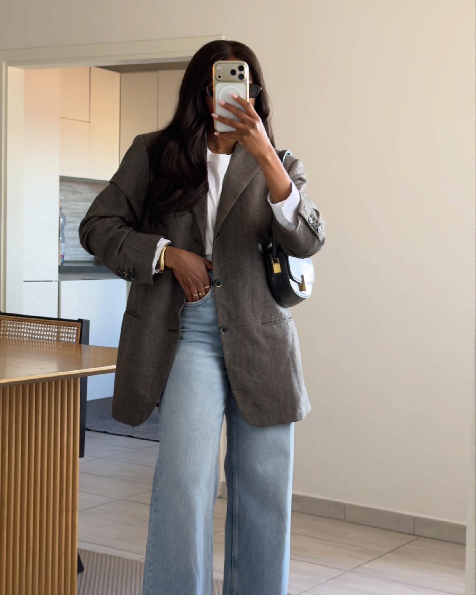 “Pinterest board: activated. 📌🤎

Recreating Pinterest outfitsusing items already own

#outfitdetails #outfitinspo 
outfitinspiration spring outfit,minimalstyle
spring outfit inspiration | denim  outfit inspiration

#LTKeurope #LTKjeans #LTKstyletip