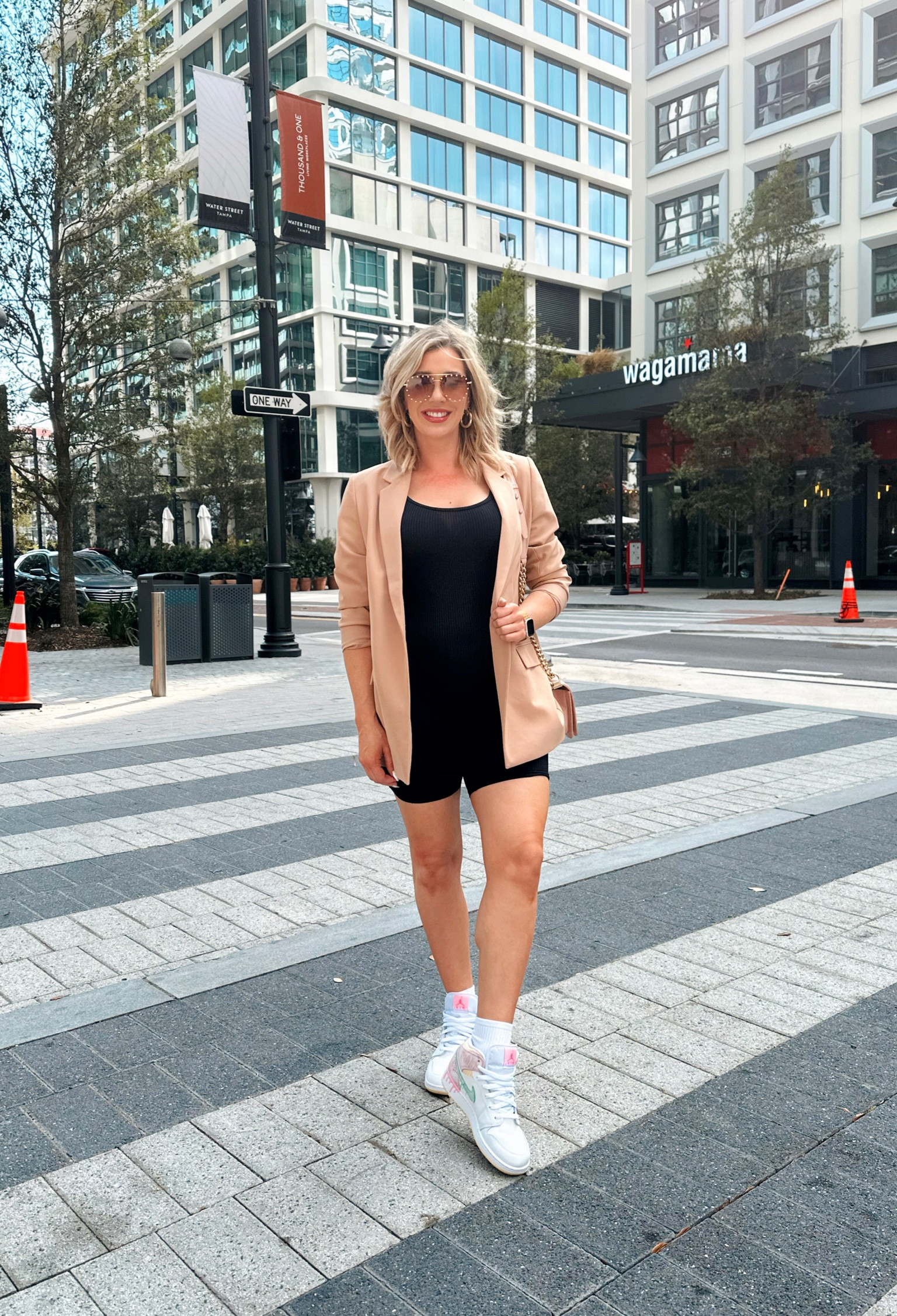 Medium in bodysuit
Medium in blazer